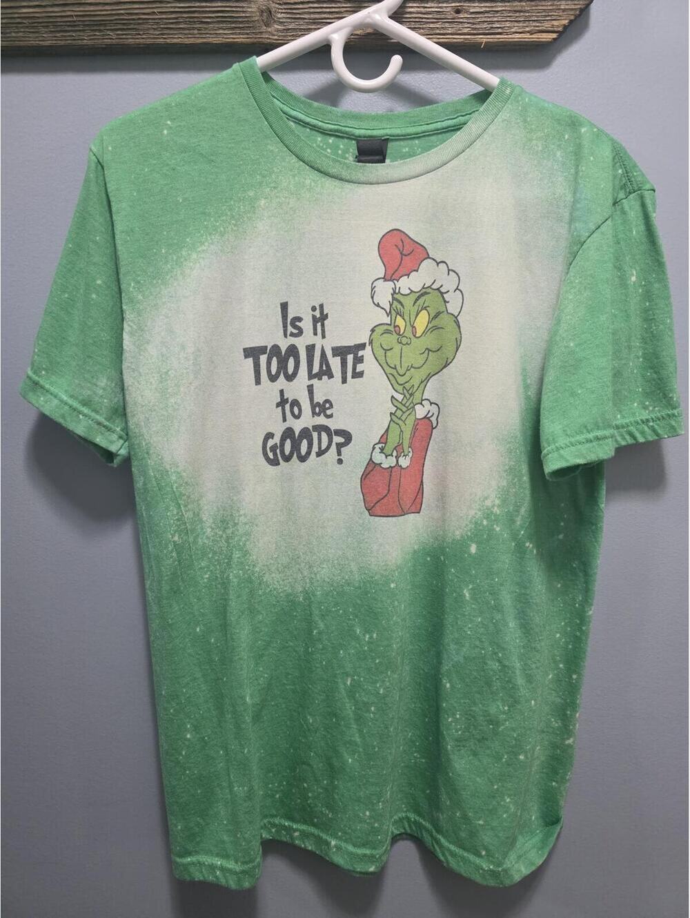 Grinch Christmas Bleached T-Shirt Medium Graphic Holiday Tee